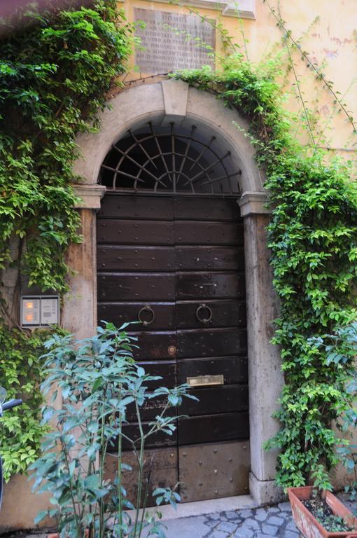 Colosseum Townhouse Rome Room photo